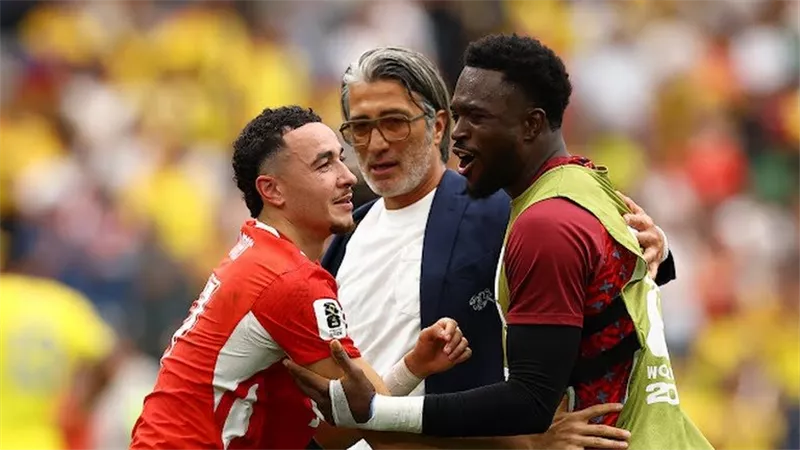 سويسرا تجتاز كولومبيا بركلات الترجيح وتصطدم بالأرجنتين في ربع نهائي كأس العالم