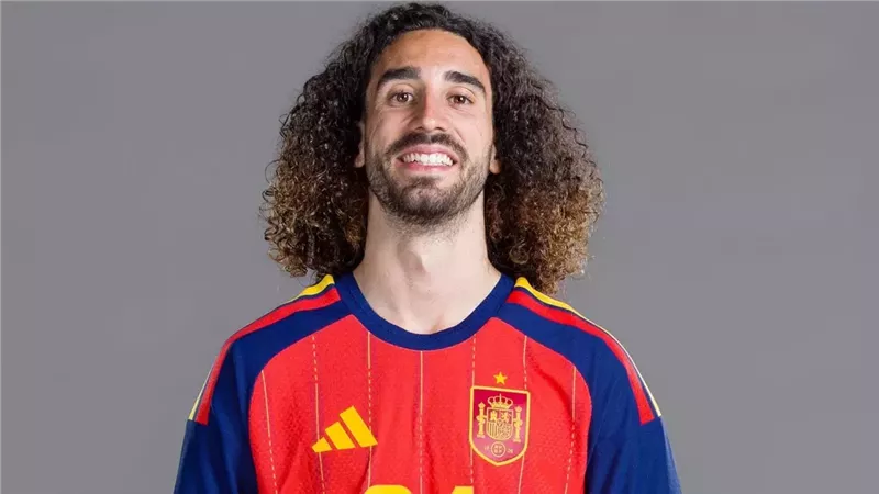 نجم الماتادور.. تعرف على الفطيرة المفضلة للاعب إسبانيا مارك كوكورييا