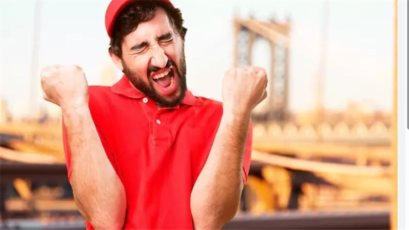 مع التشجيع.. 5 مشاكل صحية قد تصيبك أثناء متابعة مباريات كأس العالم