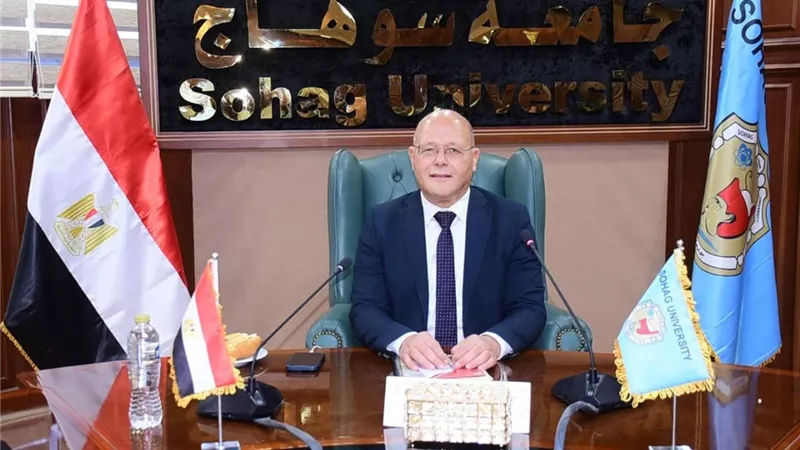 جامعة سوهاج: مبادرات مجتمعية لسداد المصروفات الدراسية للطلاب المتعثرين 