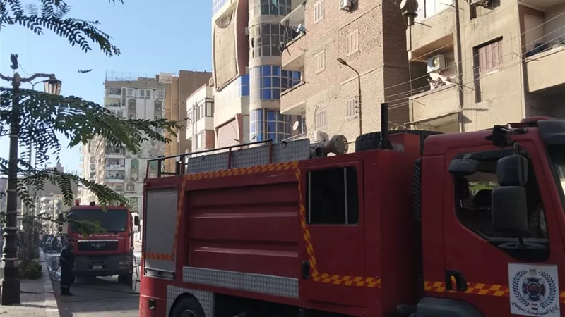 اندلاع حريق داخل برج معهد الاتصالات بشارع أسيوط – سوهاج