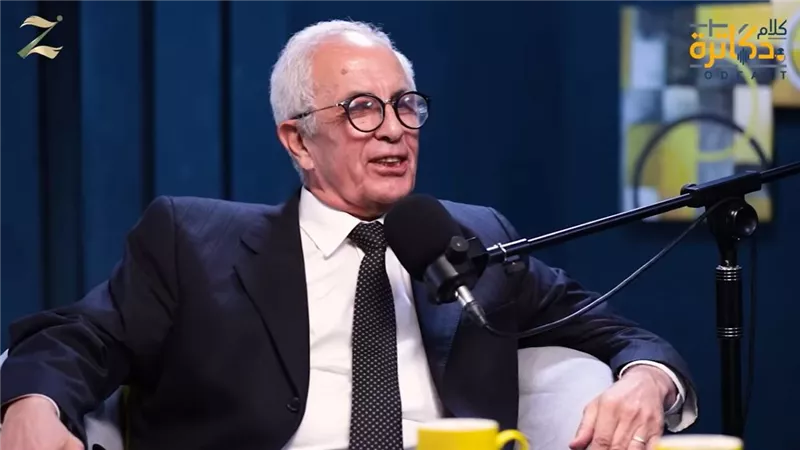 هل أصبحت كليات الطب طريقًا مختصرًا للهجرة؟.. أستاذ بالقصر العيني يجيب