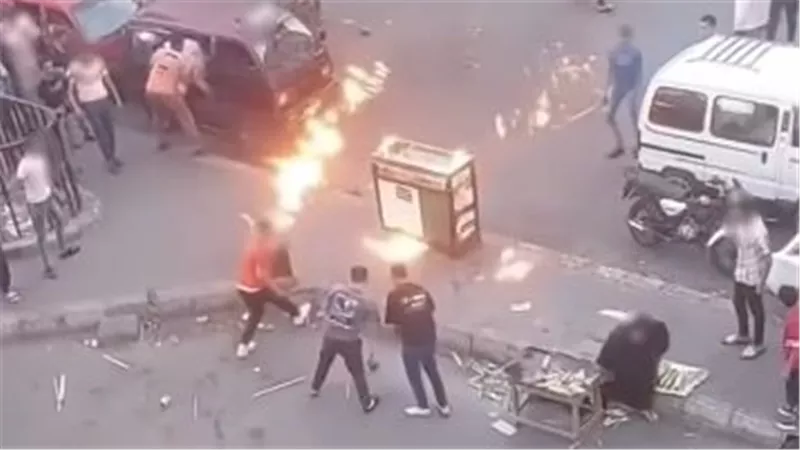 بسبب معاكسة فتاة.. تفاصيل مشاجرة الأسلحة البيضاء والبنزين في الإسكندرية