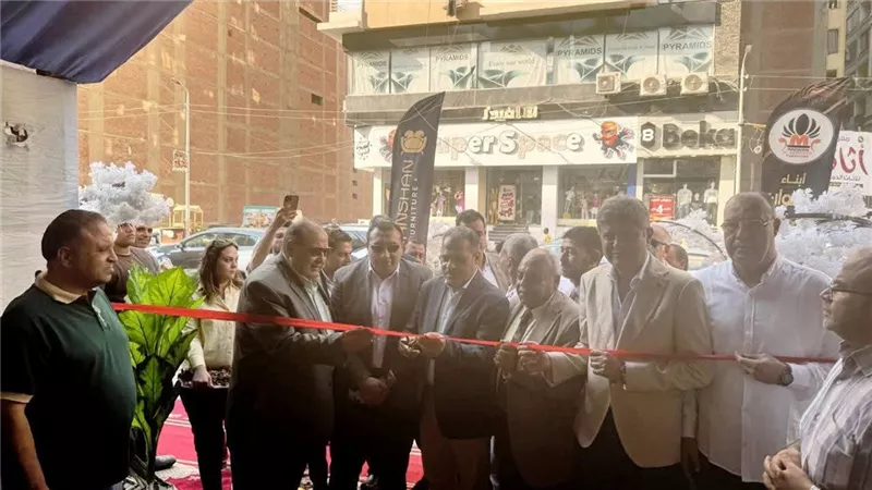 رئيس غرفة دمياط التجارية يشارك في افتتاح معرض أثاثنا بمحافظة الشرقية