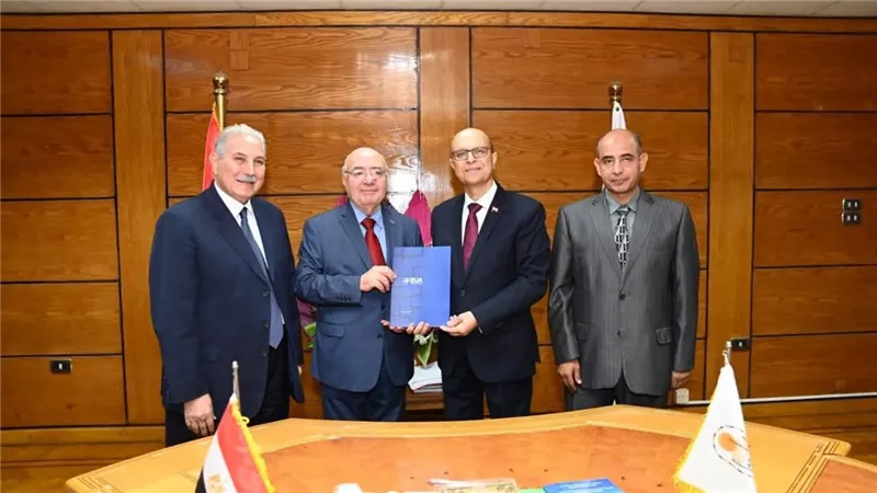 الدكتور المنشاوي ورئيس جامعة بدر بأسيوط يشهدان توقيع بروتوكول تعاون 