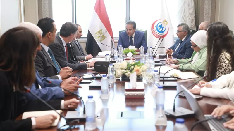 وزير الصحة يبحث مع «إيني» الإيطالية تطوير مستشفى هليوبوليس الجديد