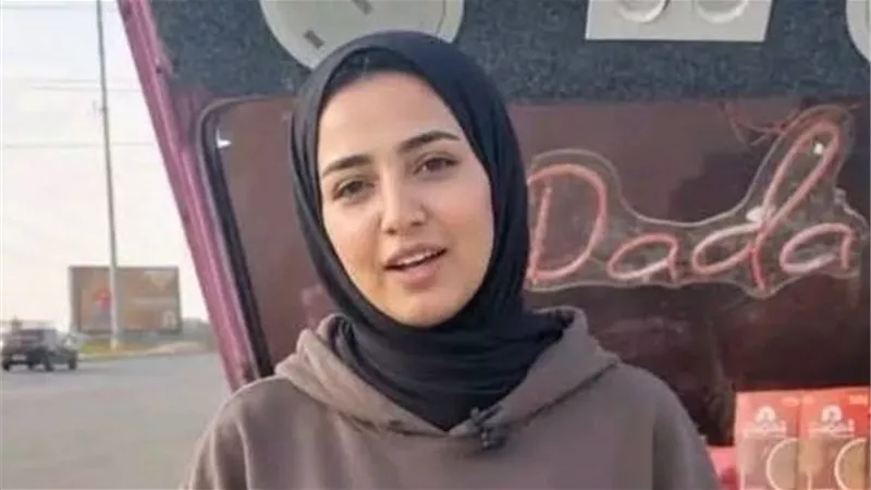 اعترافات داخل المحكمة وفيديو يوثق الواقعة.. تفاصيل أولى جلسات دهس بائعة الشاى 