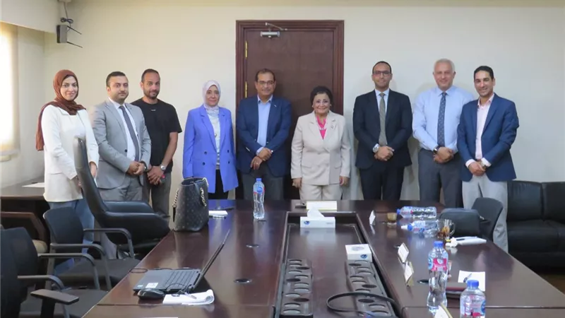 نائب وزير الصحة تبحث مع «أمل للبترول» و«حياة كريمة» و«مصر الخير» تعزيز الشراكة