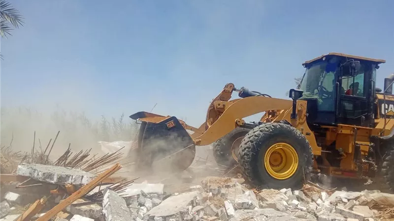 حي فيصل ينفذ 3 قرارات إزالة للتعديات على الأراضي الزراعية  بالسويس