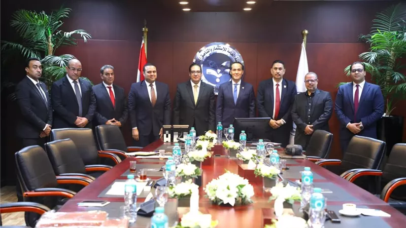 جامعة القاهرة والهيئة العامة للاستثمار يوقعان بروتوكول لدعم التحول الرقمي