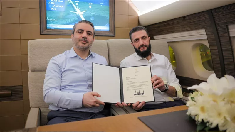 ترامب يبعث رسالة إلى الشرع بشأن رفع اسم سوريا من قائمة الإرهاب
