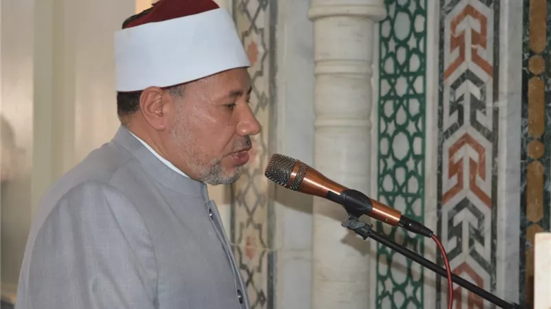 الدكتور محمد عبد المالك يفتتح مسجد جامعة الأزهر بأسيوط