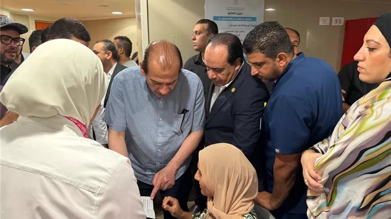 نائب وزير الصحة يتفقد المنشآت الطبية بالإسماعيلية ويشدد على رفع جودة الخدمات