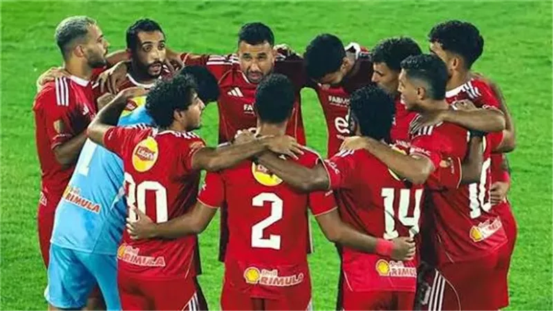 خاص.. عموتة يحدد موعد عودة لاعبي الأهلي الدوليين للمران الجماعي 