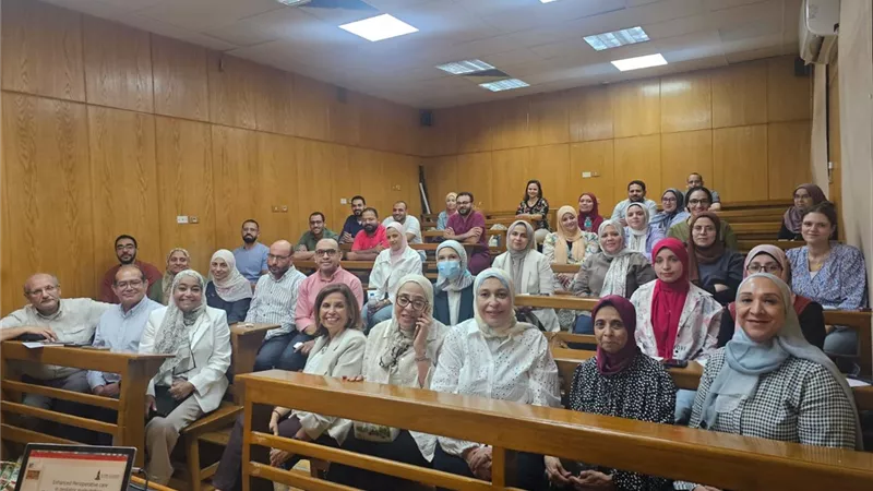  طب قصر العيني بجامعة القاهرة يناقش أحدث مستجدات تخدير الأطفال