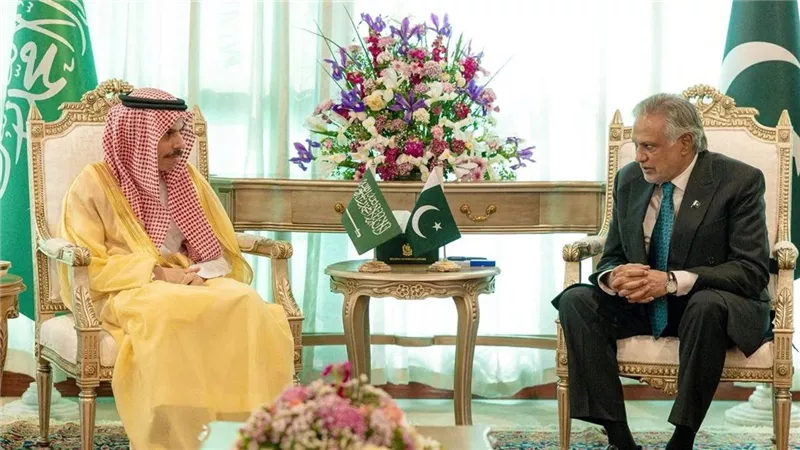 باكستان والسعودية تعربان عن قلقهما من التصعيد بين واشنطن وطهران