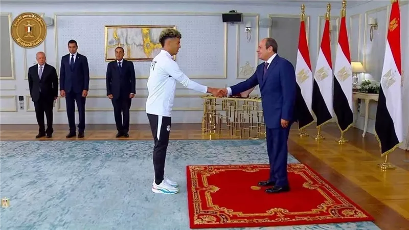 أول تعليق من إمام عاشور بعد تكريم الرئيس السيسي.. عهد ووعد