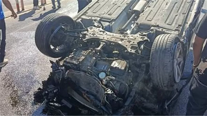دون وفيات.. انقلاب سيارة ملاكي 3 مرات أمام ديوان عام محافظة بورسعيد