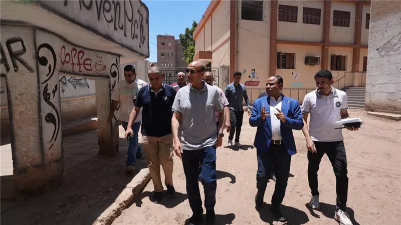 محافظ أسيوط يتفقد مركز التنمية الشبابية بصدفا ويوجه بتعظيم الاستفادة من أصوله 
