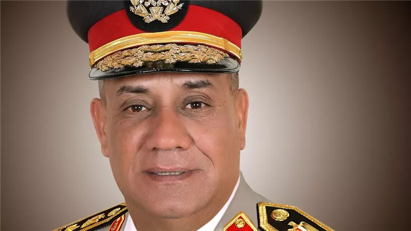 وزير الدفاع يغادر أرض الوطن متوجهاً إلى دولة تركيا في زيارة رسمية