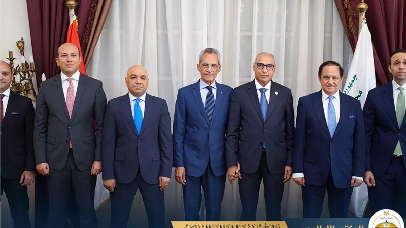 وزير شئون المجالس النيابية يلتقي رئيس مجلس الدولة لتهنئته بتوليه مهام منصبه
