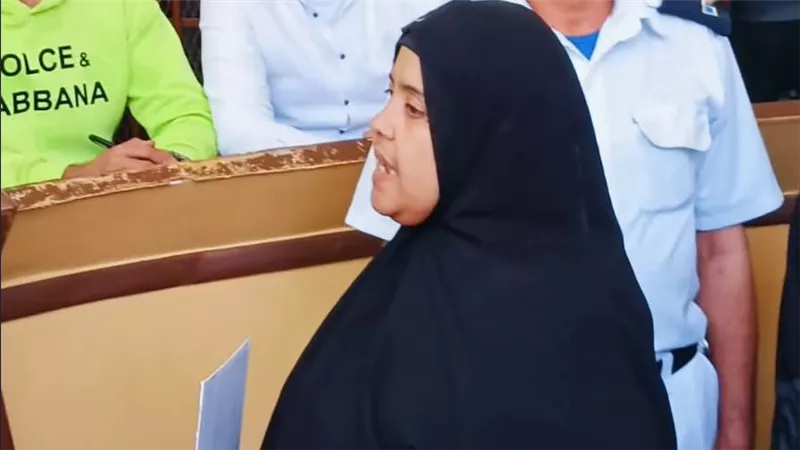 أمام المحكمة.. والدة “عروس بورسعيد” :شهد اخدت بنتي ورجعت لوحدها منهارة