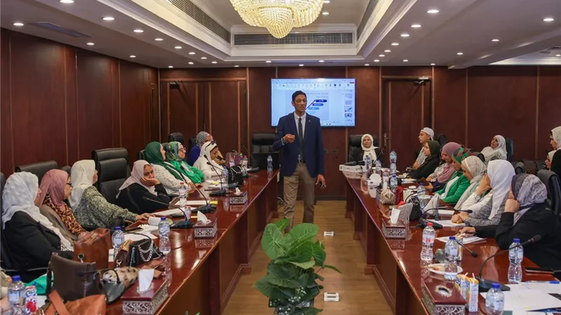 سيدات أعمال غرفة الجيزة يستعرض مخرجات برنامجه لتأهيل رواد الأعمال