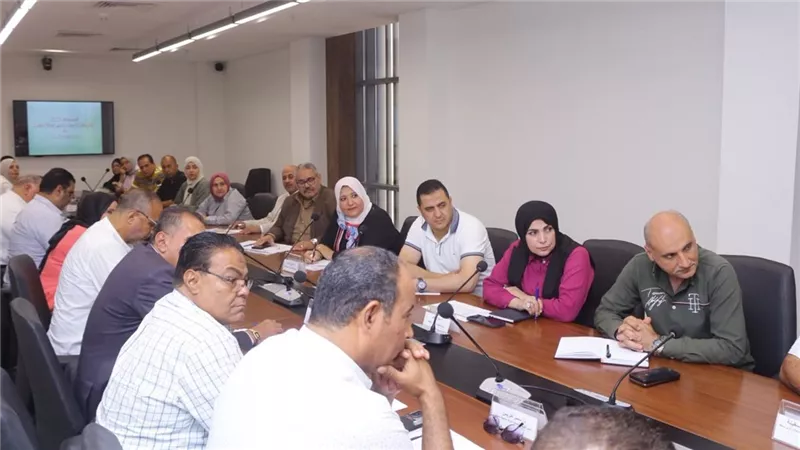 محافظ دمياط يتابع تطوير منظومة النظافة ويشدد على رفع كفاءة الخدمات