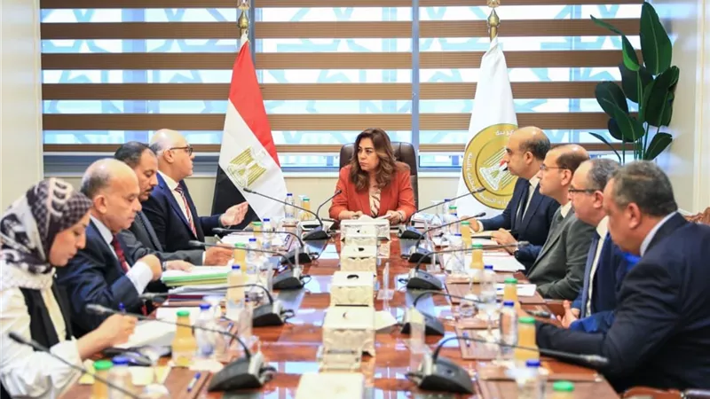 مهلة شهر لـ