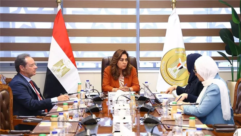 ترجمة مشروع الاقتصاد الأزرق إلى مشروعات وطنية تربط الرؤية بالأهداف العالمية