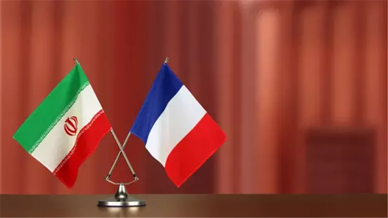 إيران تستدعي السفير الفرنسي وتتهم دبلوماسيين بالتدخل في شؤونها