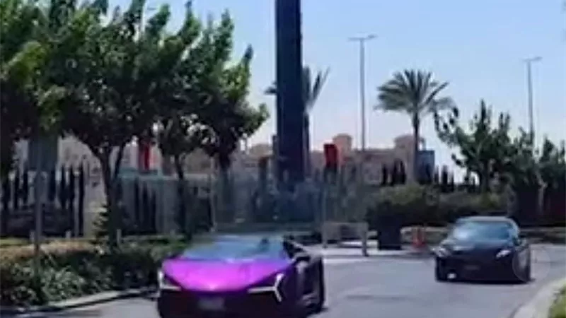 عربيات بالملايين على الأرض.. انطلاق موسم السيارات الفارهة في الساحل الشمالي 