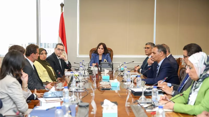 وزيرة الإسكان تبحث التعاون والفرص الاستثمارية مع شركة مصر إيطاليا العقارية