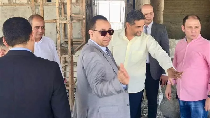 مفاجأة في حريق برج الاتصالات سوهاج.. النيران اندلعت بطابق غير مرخص