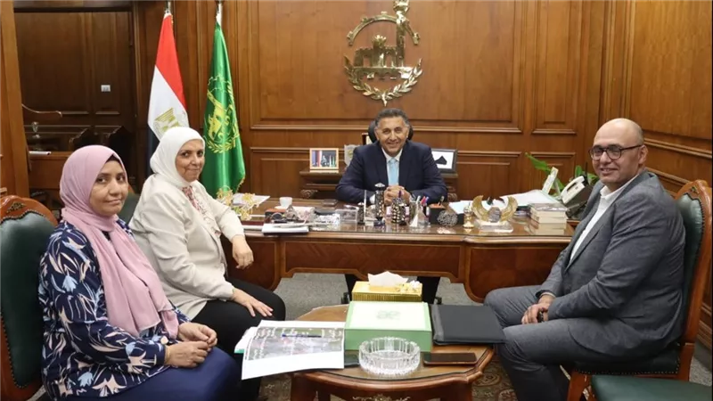 محافظ القليوبية يبحث آليات تنفيذ مشروعات بنظام المشاركة مع القطاع الخاص (PPP) 