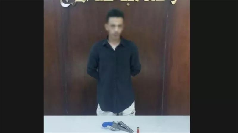 مباحث القاهرة تلقي القبض على متهمين بحوزتهما سلاح ناري بمنطقة المرج