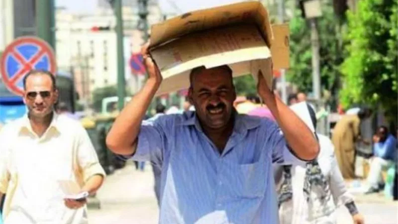 ذروة الموجة الحارة غدا.. تحذير للأرصاد من حالة الطقس والقاهرة تسجل 41 درجة