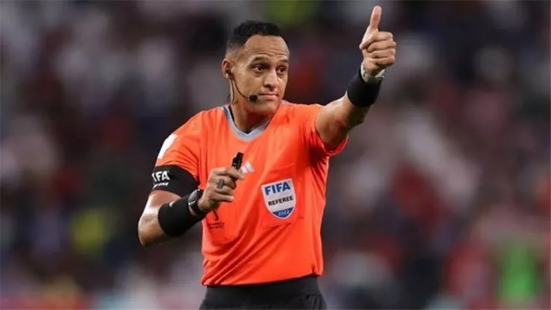 إسماعيل الفتح حكمًا لمباراة الأرجنتين وإنجلترا في نصف نهائي كأس العالم 2026