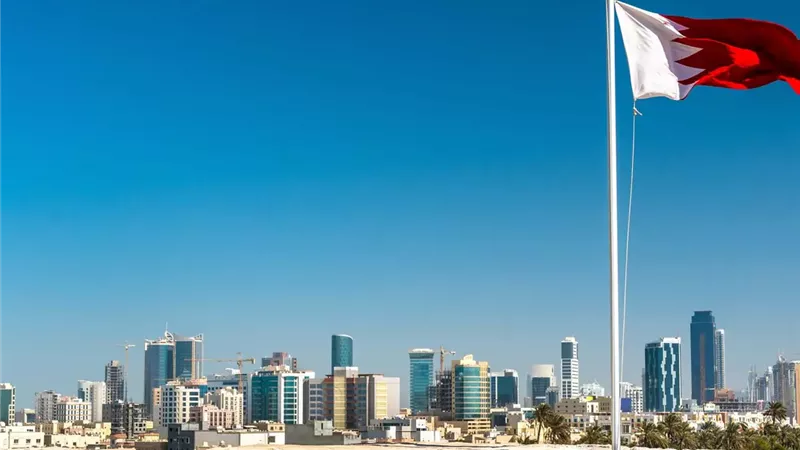 تلفزيون البحرين: الدفاعات الجوية تعترض اعتداءات جوية إيرانية  