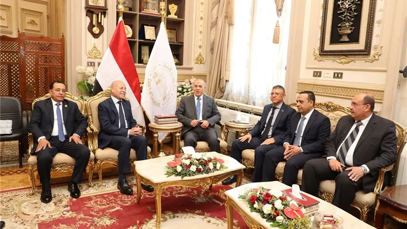 محافظ القاهرة يهنئ رئيس محكمة النقض بمناسبة توليه مهام منصبه