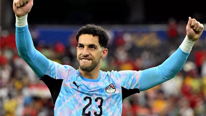 شوبير : الأهلي لم يتلق أي طلب من مصطفى شوبير للرحيل