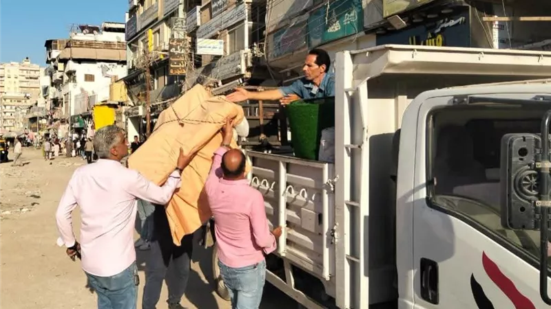 إزالة ١٣٣ مخالفة إشغال طريق خلال حملة بقيادة 