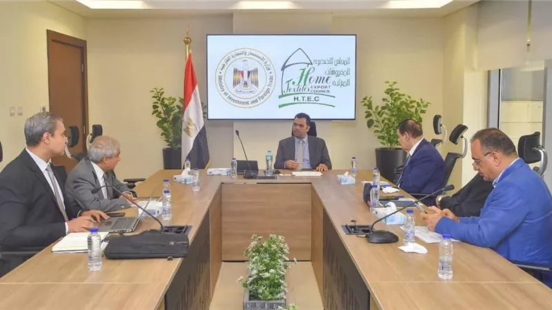 حاتم النواوي: المجالس التصديرية شريك رئيسي في تنفيذ استراتيجية وزارة الاستثمار