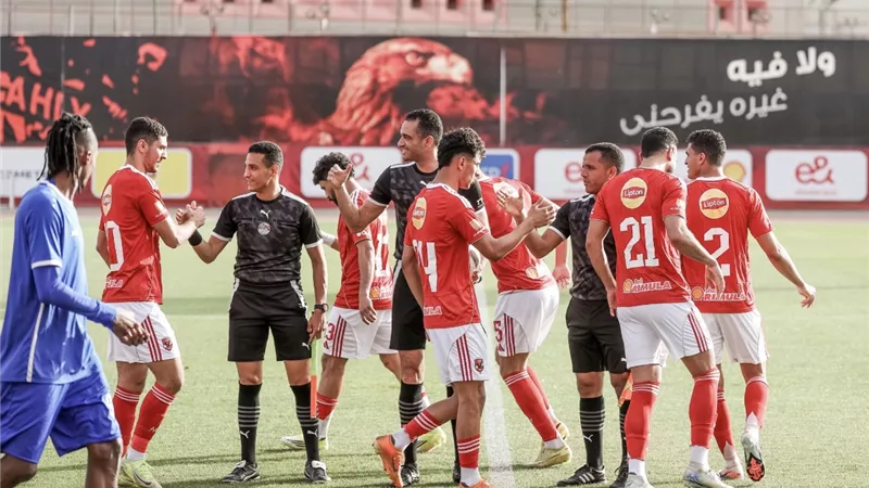 الأهلي يكرم لاعبيه الدوليين .. وينسق مع اتحاد الكرة لتكريم التؤام 