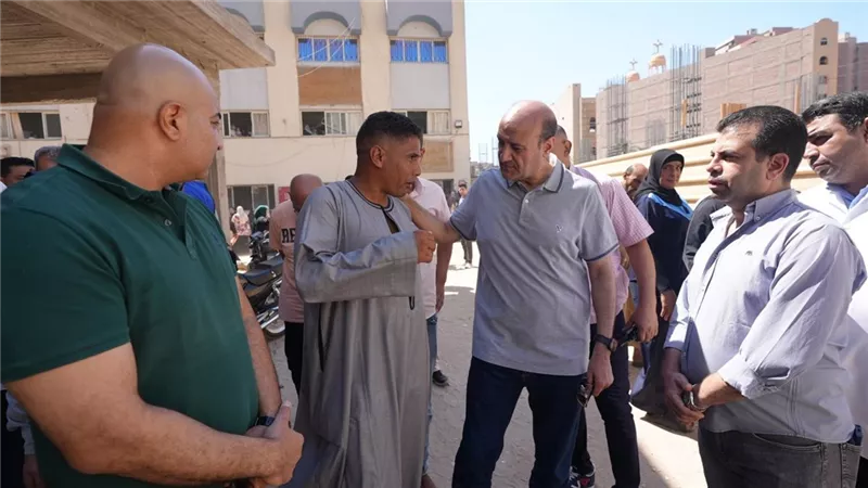 محافظ أسيوط في زيارة مفاجئة لمستشفى الإيمان العام بحي الأربعين 