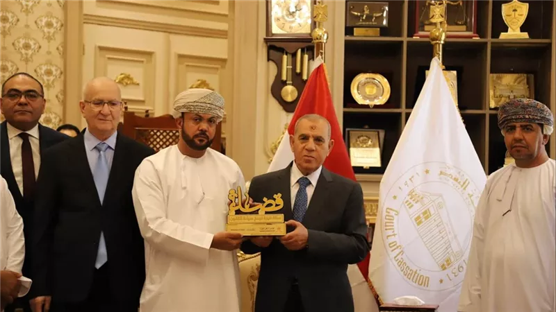 محكمة النقض تستقبل وفدا قضائيا من سلطنة عمان لبحث تعزيز التعاون وتبادل الخب