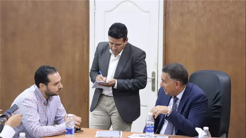 محافظ القليوبية يبحث شكاوى وطلبات مواطني الخصوص وشبين القناطر والخانكة 
