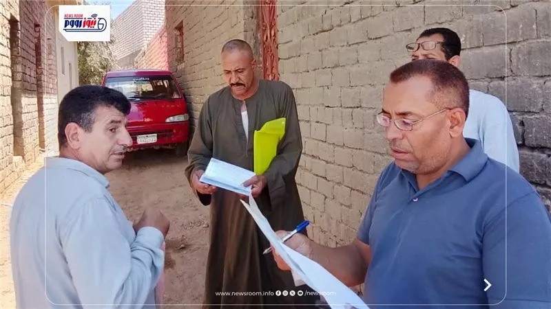 حملات طرق الأبواب تجوب قرى المنيا لتسريع التصالح بمخالفات البناء والتوعية
