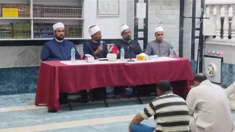 أوقاف السويس تنظم ندوة بمسجد أبي بكر الصديق بعنوان 