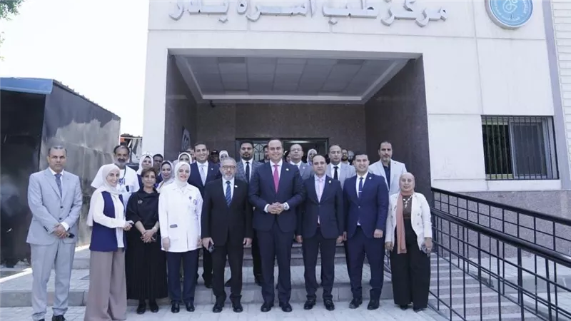 رئيس هيئة الرعاية يفتتح مركز طب أسرة بدر بالإسماعيلية لخدمة 25 ألف مواطن